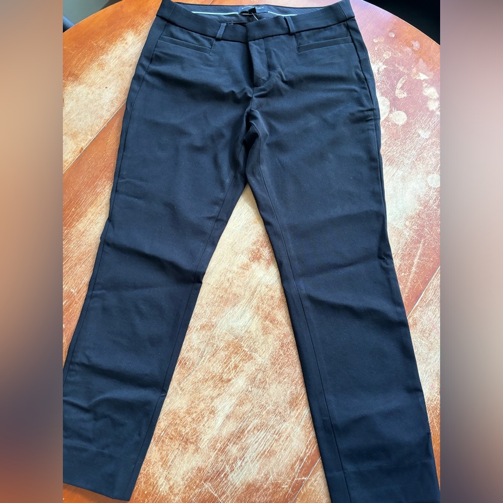 Banana Republic Sloan Pant. Black. Petite 6. New! Never worn.